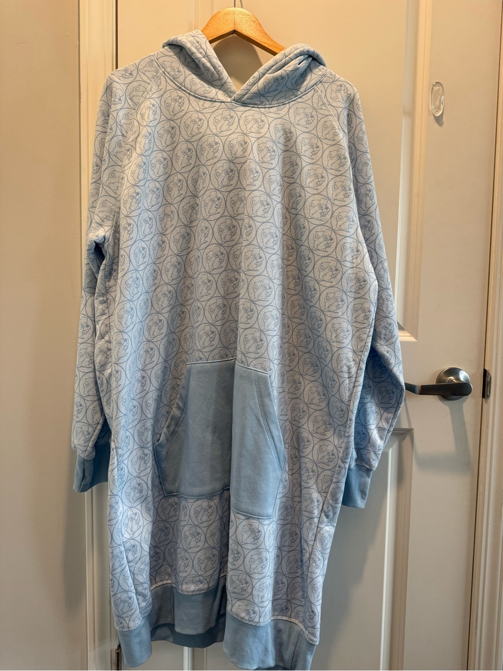 Buc-ee’s Oversized Lounge Hoodie Dress L/XL Light Blue Beaver Print Cozy